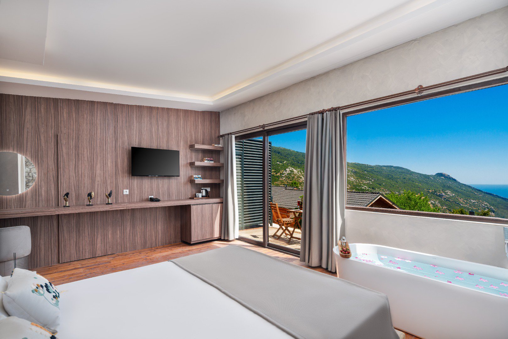Suite Room 