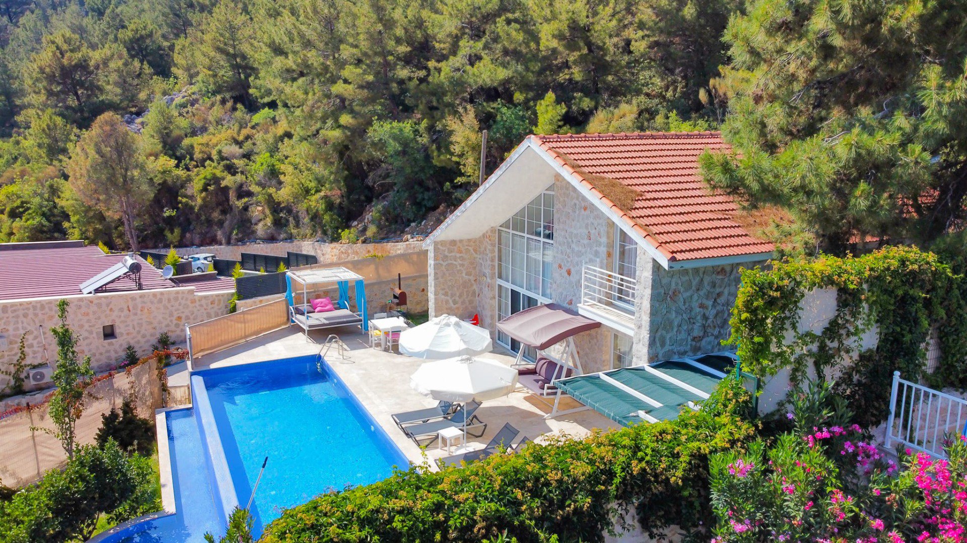 Villa Hira-1
