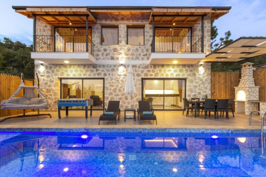 Villa Mustang